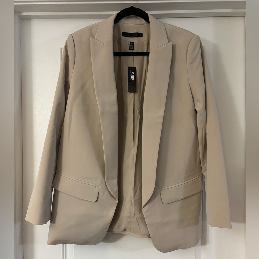 WHBM Relaxed Blazigan Blazer in Biscotti